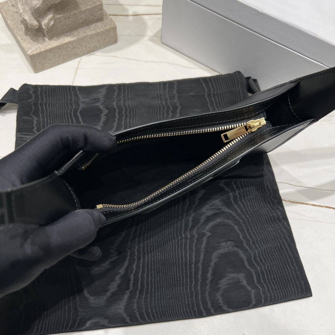 Custombag-- 198153DU3-38NO high quality version item：C-B806D23112