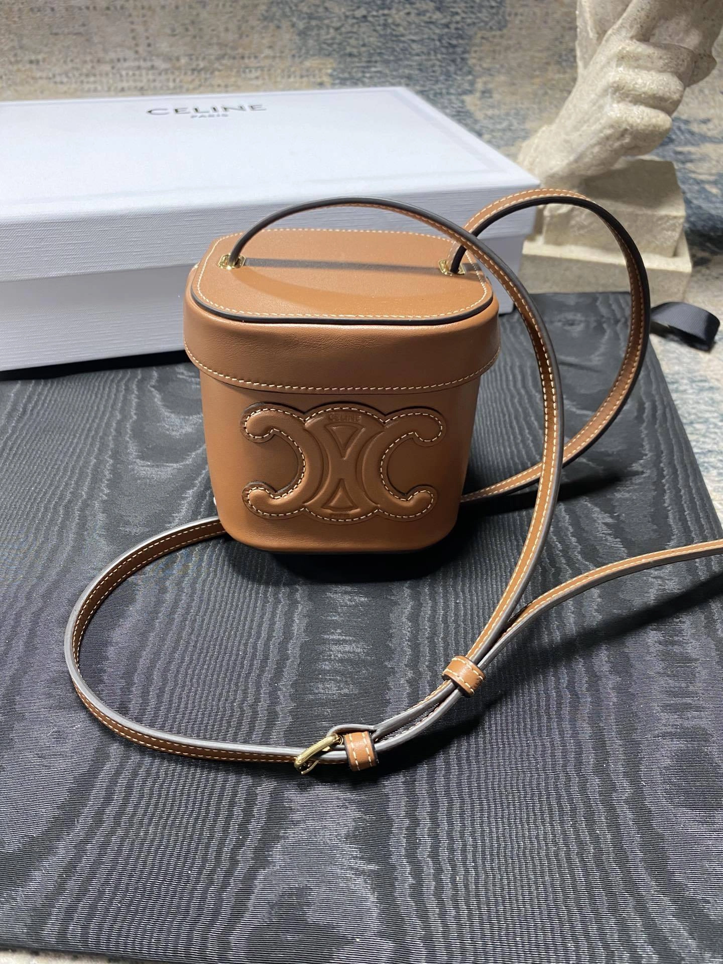 Custombag-- 199263DU3-04LU high quality version item：C-B806D2211