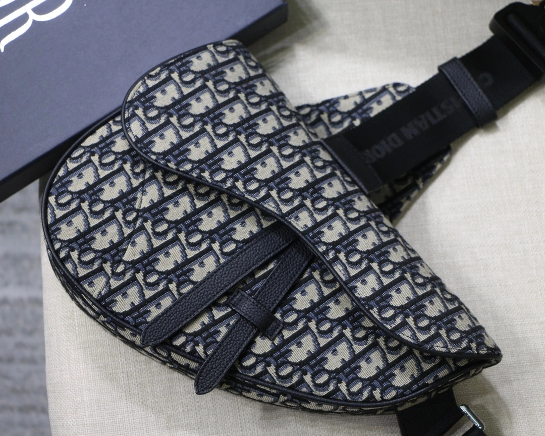 Custombag-- 1ADPO093YKY-H28E high quality version item：C-B063E1904R