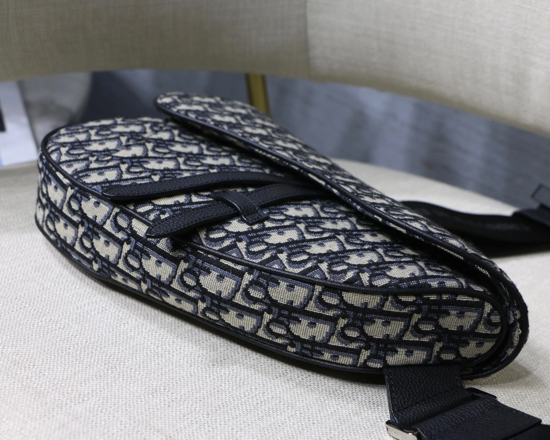 Custombag-- 1ADPO093YKY-H28E high quality version item：C-B063E1904R