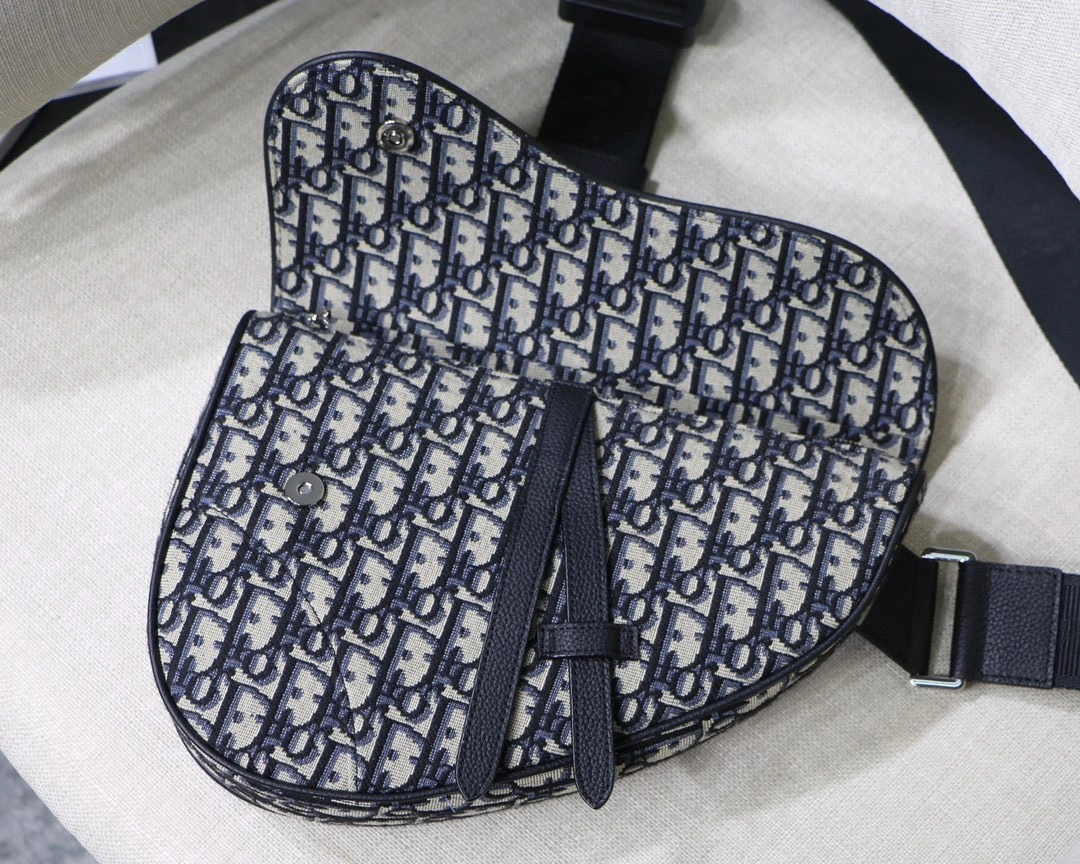 Custombag-- 1ADPO093YKY-H28E high quality version item：C-B063E1904R