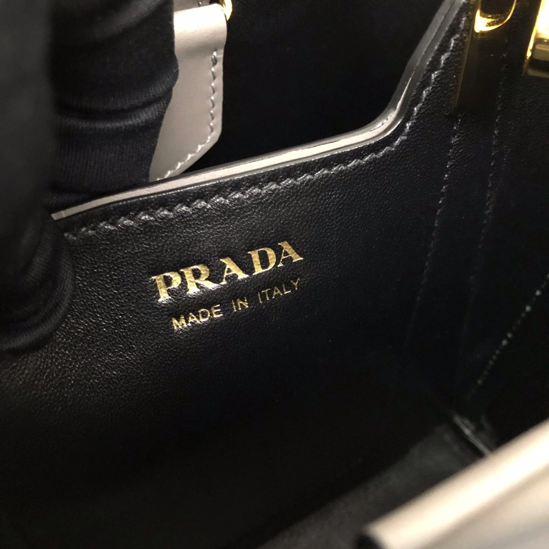 Custombag-- 1BA217-2ERX-F01T3-V-OOO high quality version item：C-B806D2514