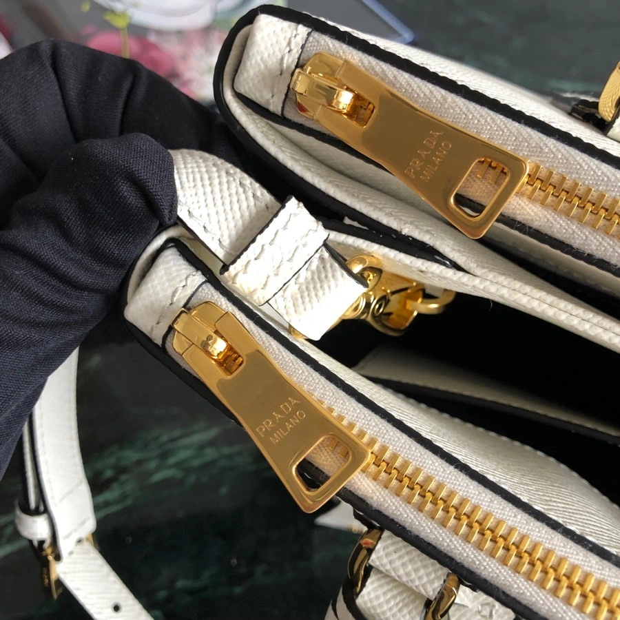 Custombag-- 1BA232-2A4A-F0009-V-OOO high quality version item：C-B806D2104