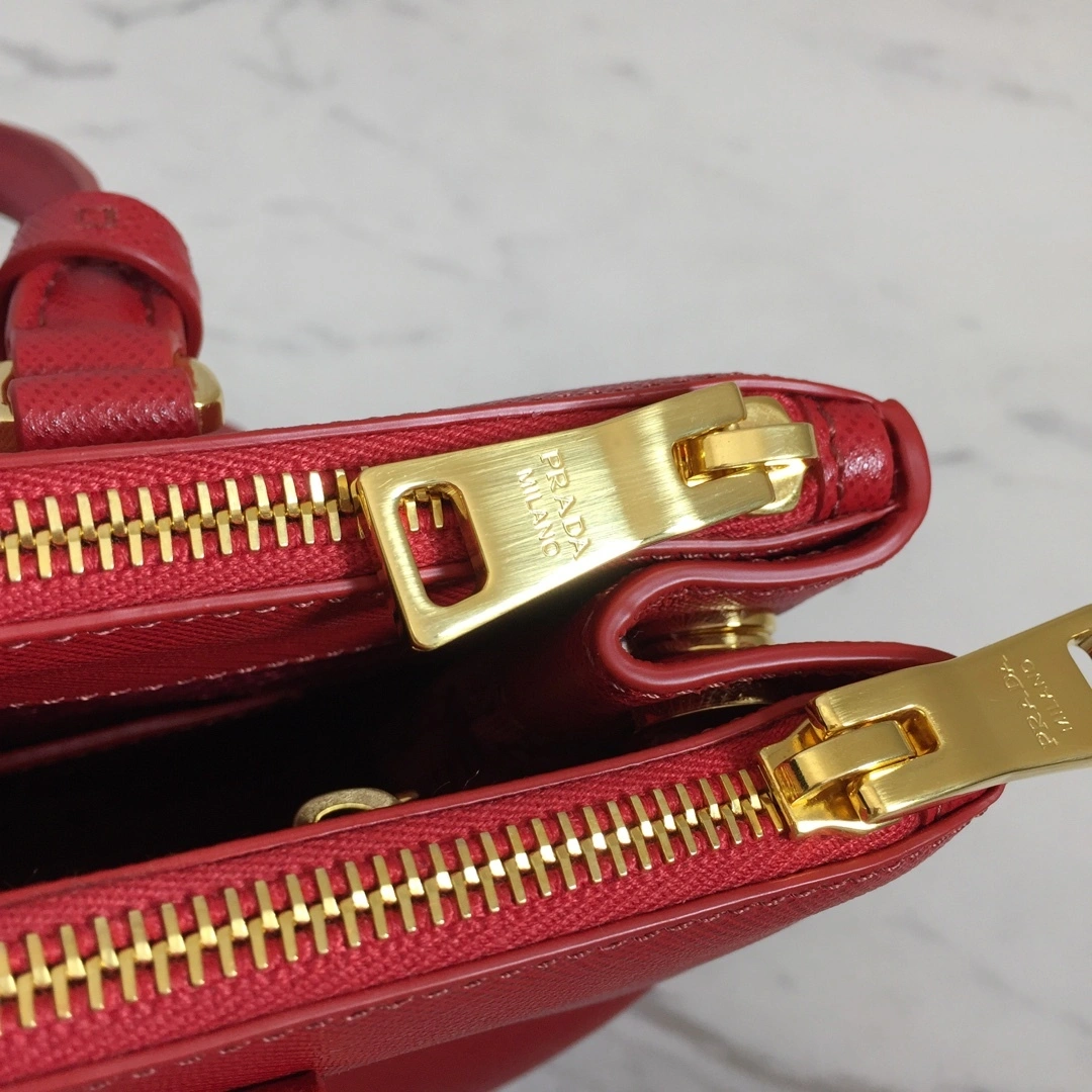 Custombag-- 1BA863-NZV-F068Z high quality version item：C-B806D23119