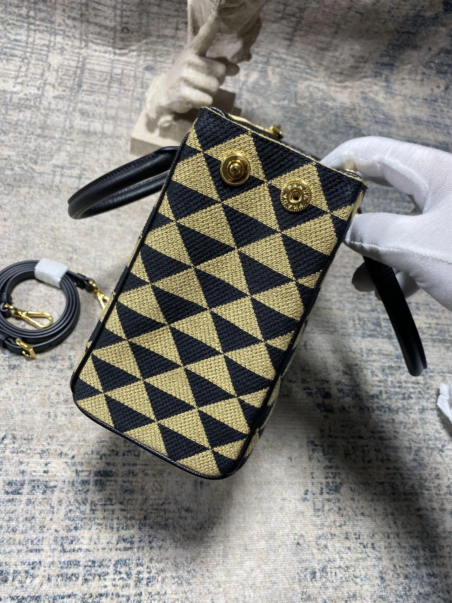 Custombag-- 1BA863_2FKL_F0Y30_V_OOO high quality version item：C-B806D2209