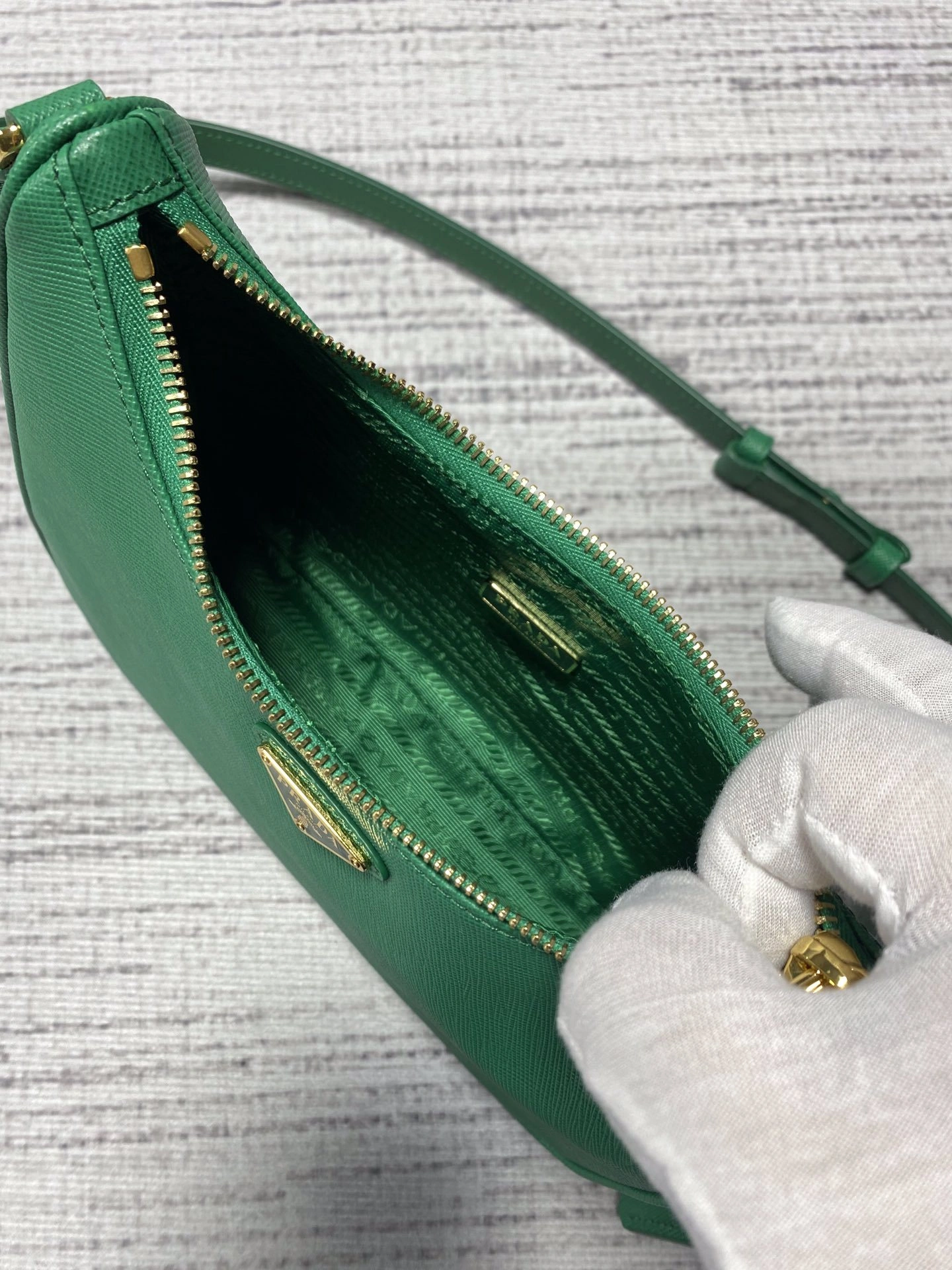 Custombag-- 1BC204_NZV_F0PCL_V_JOO high quality version item：C-B806D2345
