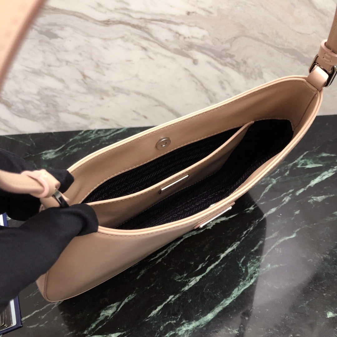 Custombag-- 1BC499-ZO6-F0615-V-OOO high quality version item：C-B806D2533