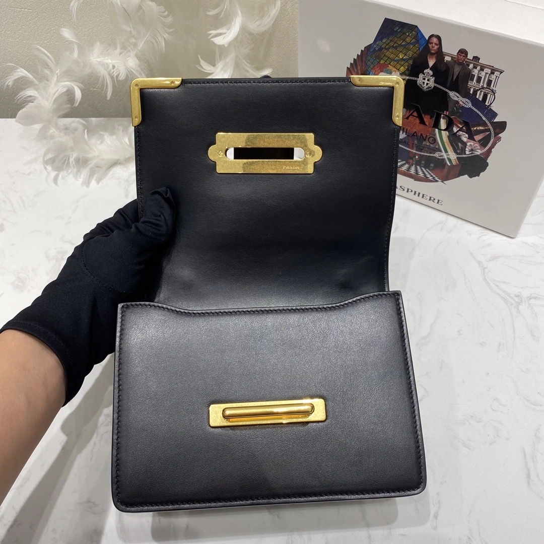 Custombag-- 1BD221-2BB0-F0002-V-CCH high quality version item：C-B806D23110