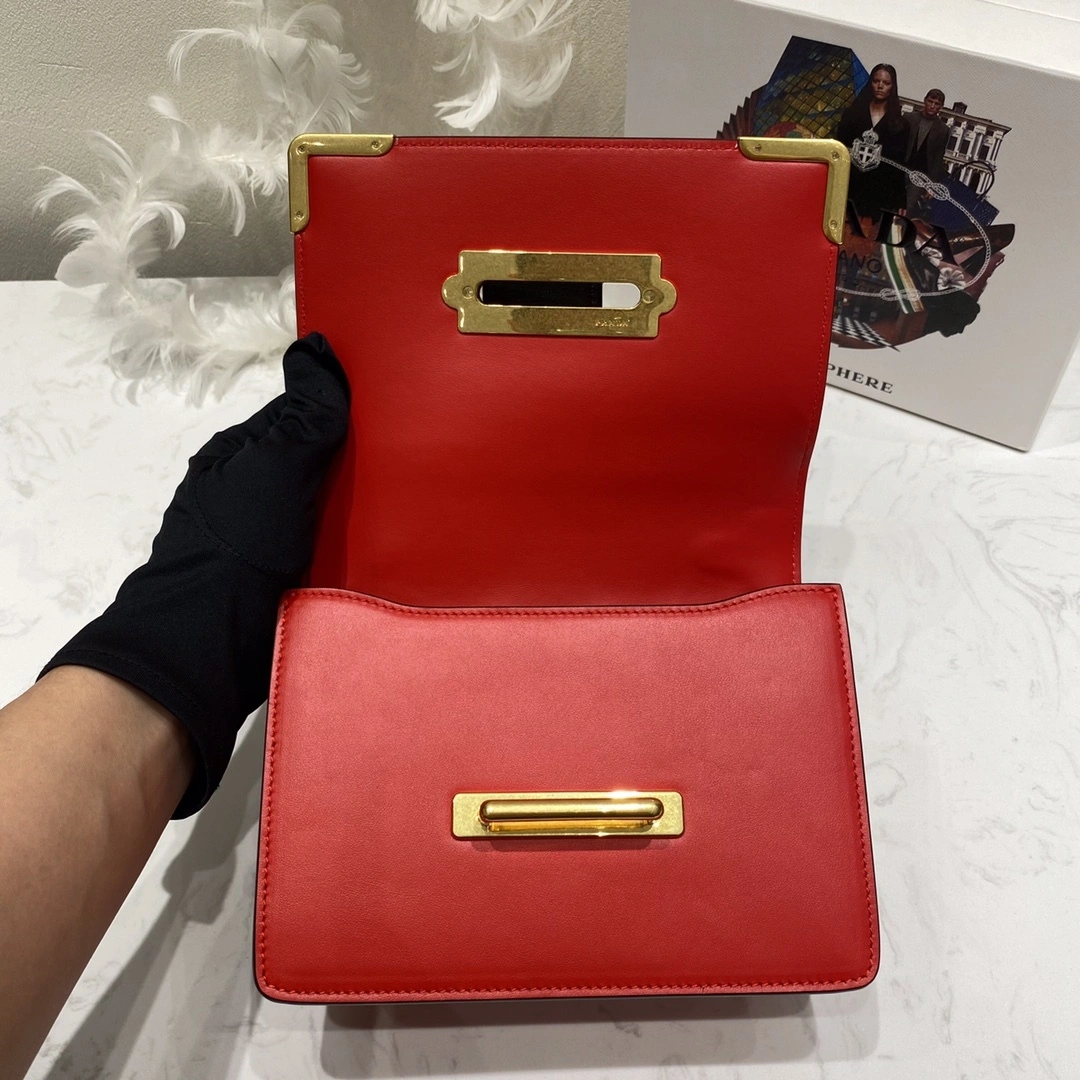 Custombag-- 1BD221-2BB0-F0C9F high quality version item：C-B806D23109