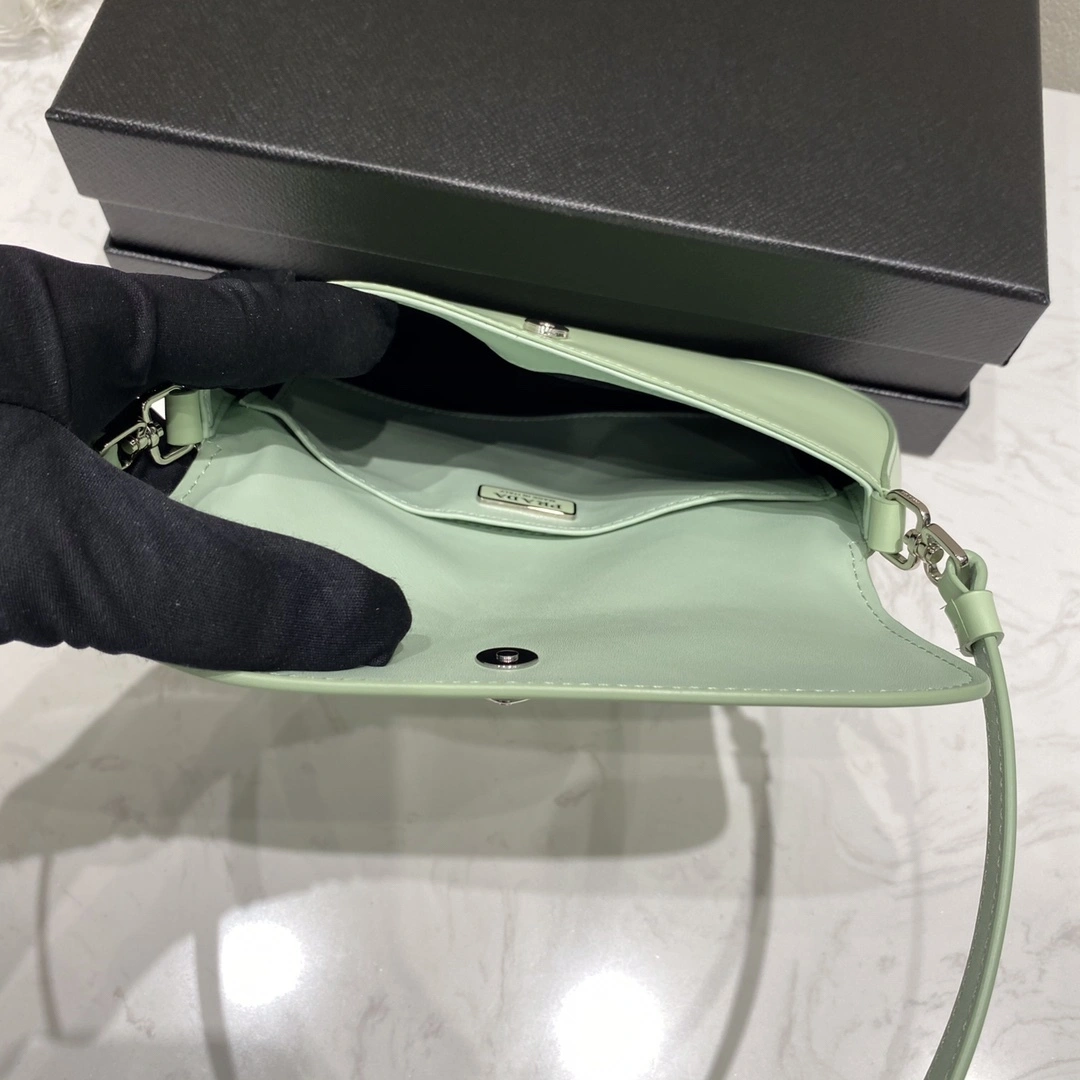 Custombag-- 1BD311-ZO6-F0934-V-OOO high quality version item：C-B806D2512