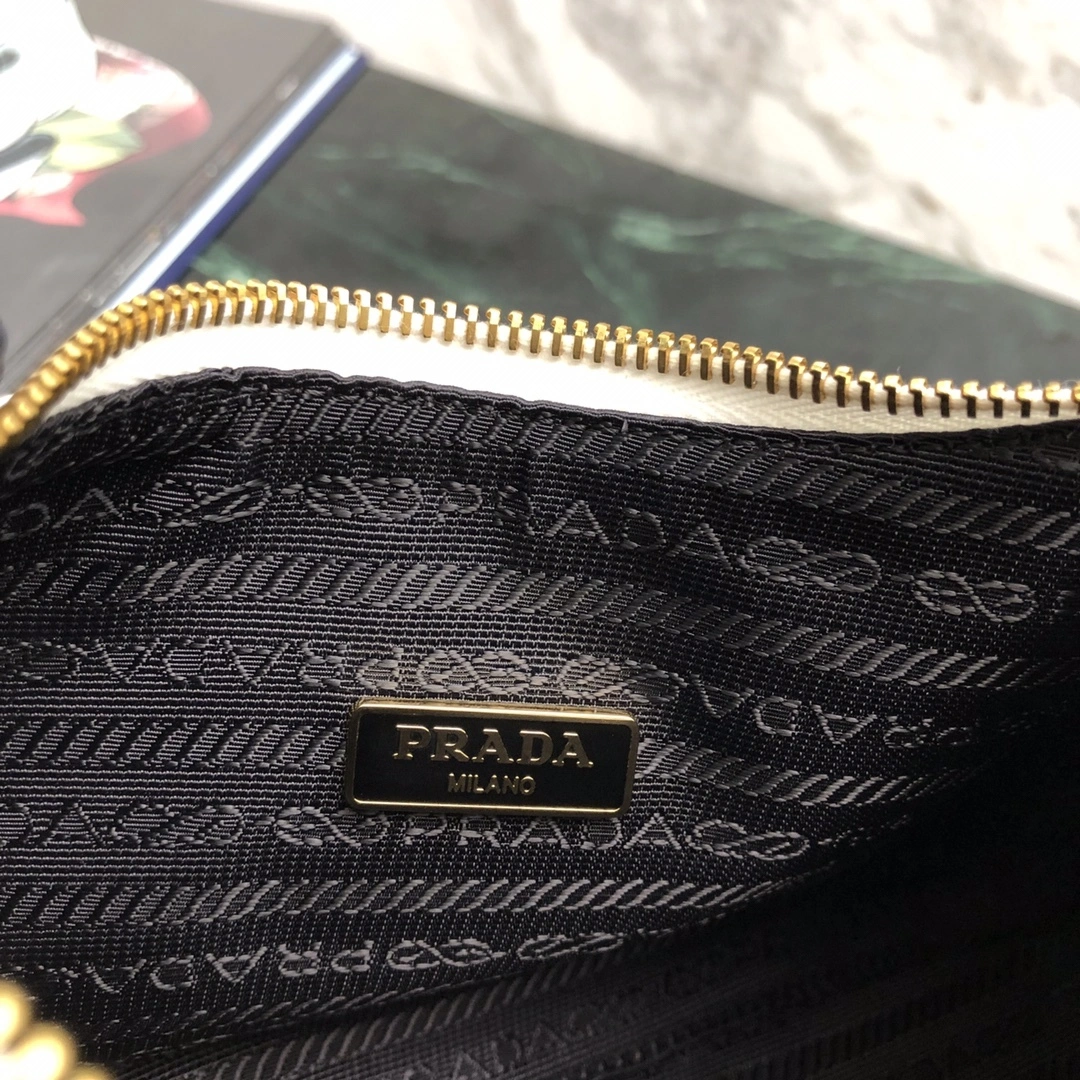 Custombag-- 1BH204-NZV-F097W-V-V4L high quality version item：C-B806D2118