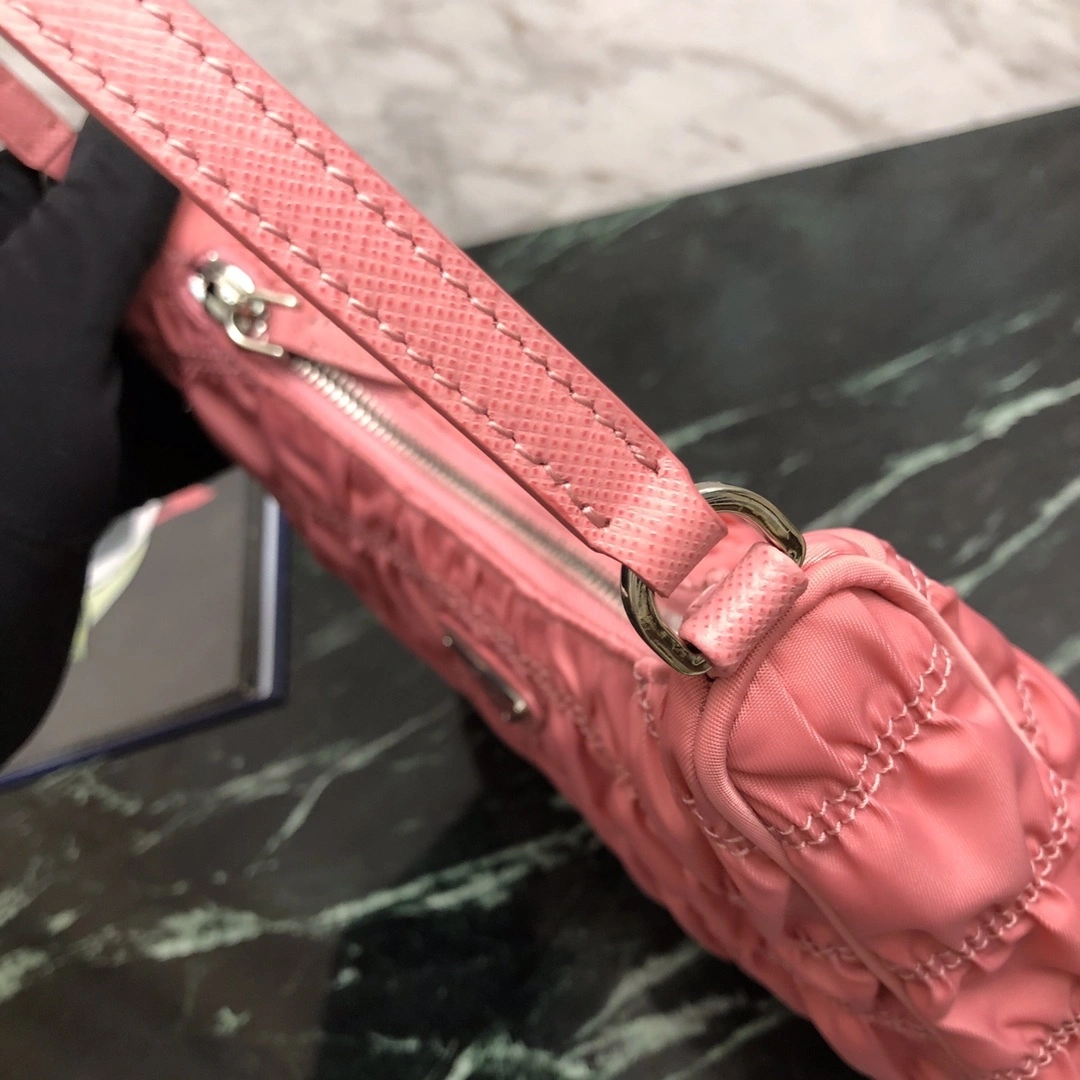Custombag-- 1NE204-QR1-F0638 high quality version item：C-B806D2523
