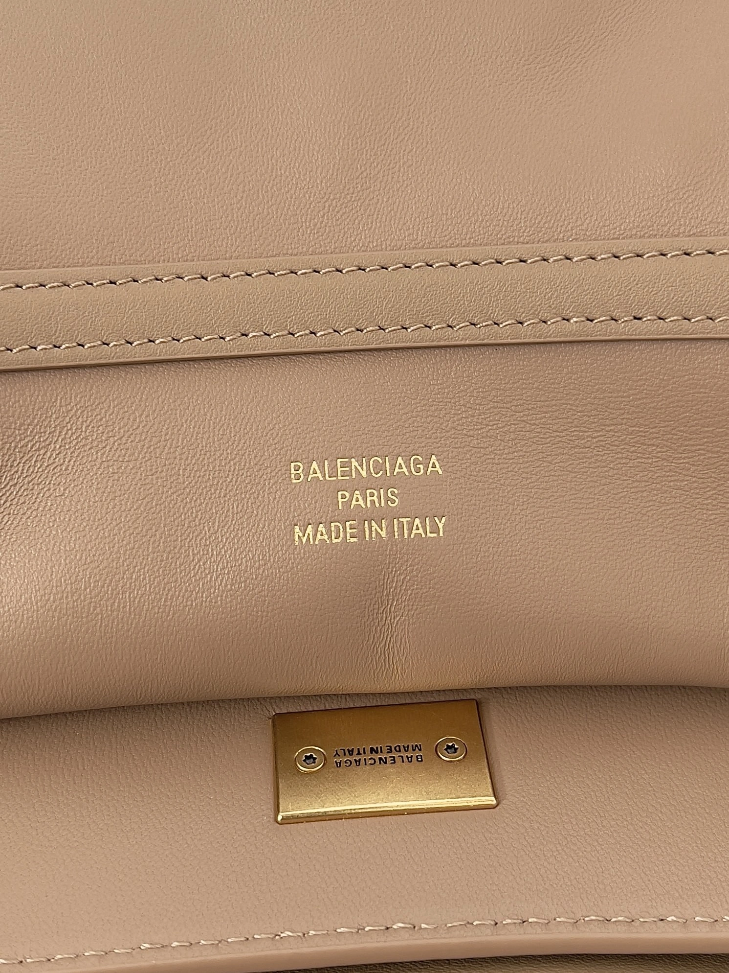 Custombag-- 218593i161 7897442AA4V2621 counters quality item:E-B177I1713