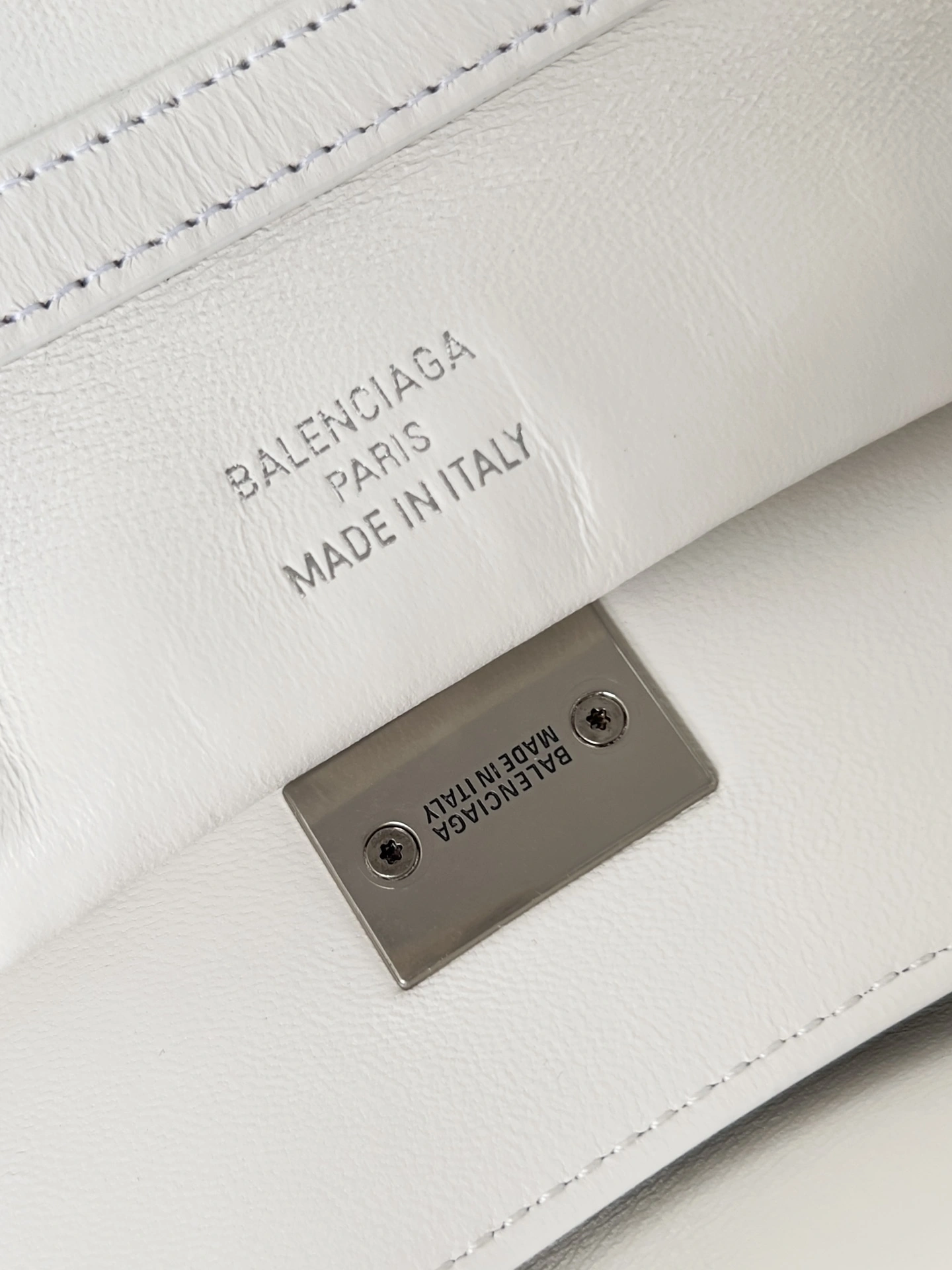 Custombag-- 218593i161 7897442AA5M9001 counters quality item:D-B063I2506