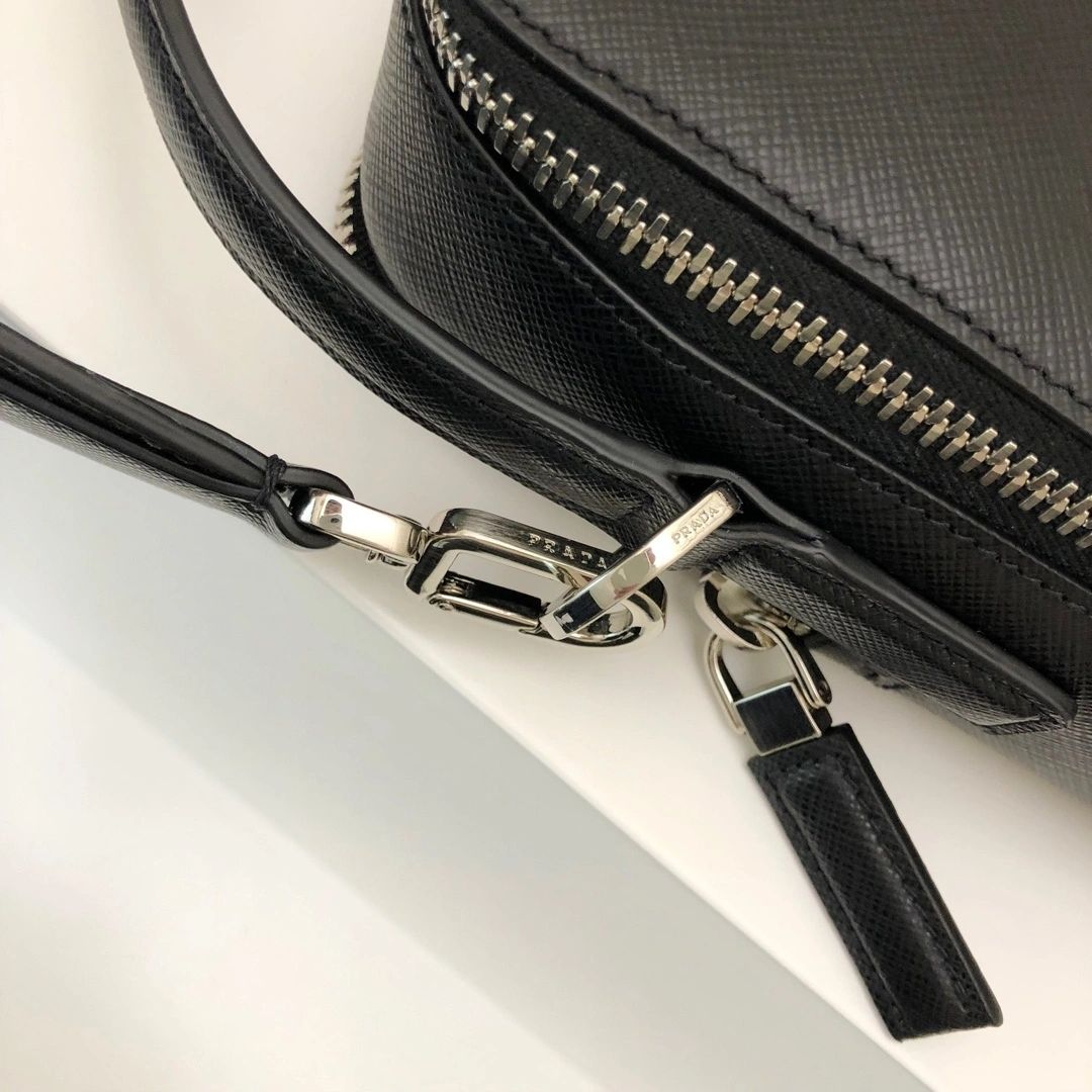 Custombag-- 2VH066-9Z2-F0002-V-OOO high quality version item：C-B806D23108