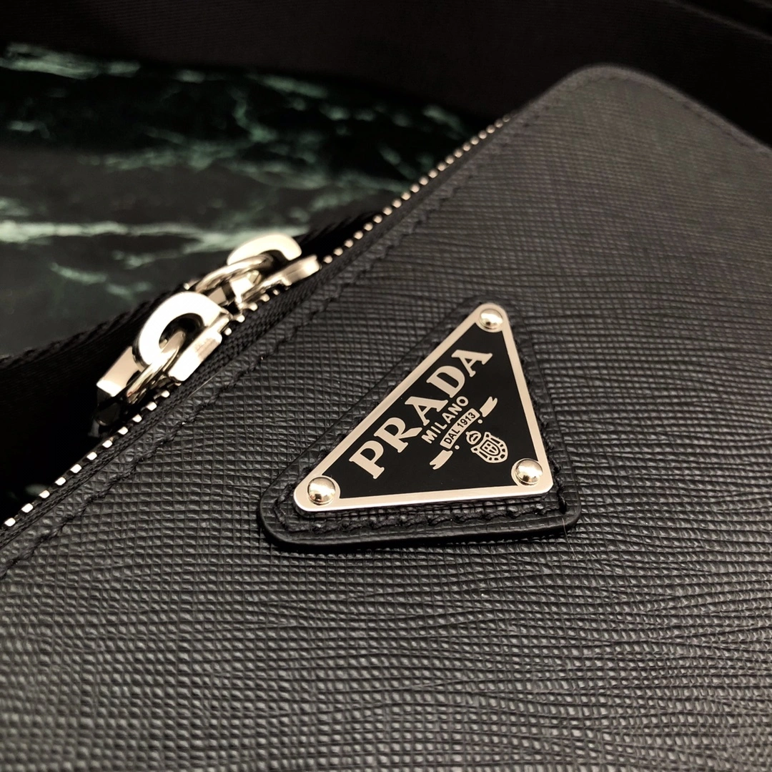 Custombag-- 2VH070-9Z2-F0002-V-EMI high quality version item：C-B806D23106