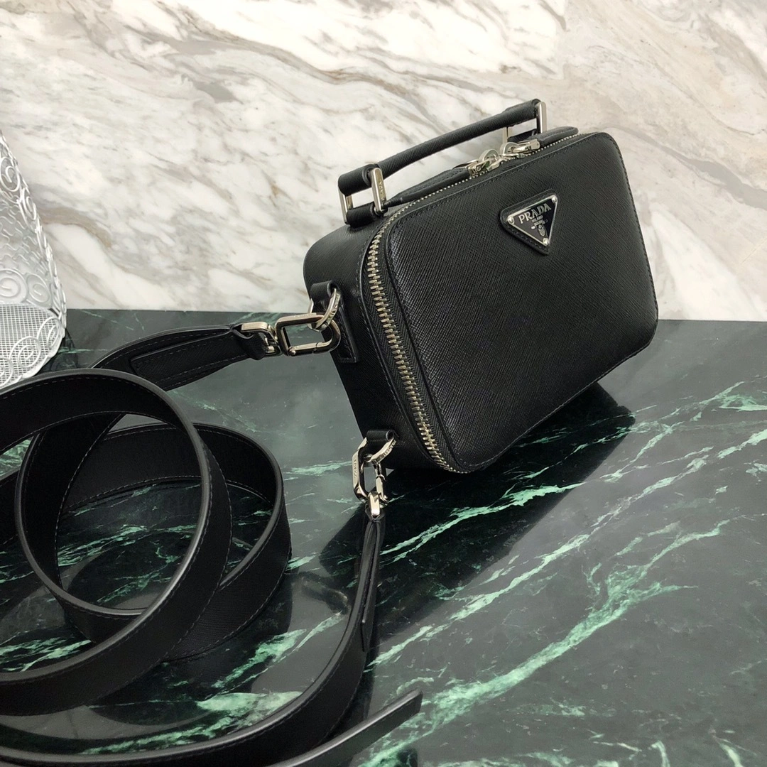 Custombag-- 2VH070-9Z2-F0002-V-OOO high quality version item：C-B806D23105