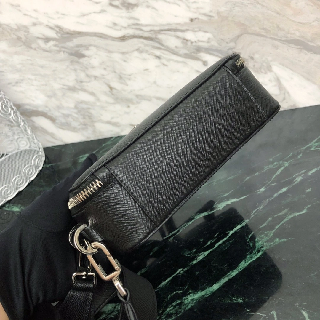 Custombag-- 2VH070-9Z2-F0002-V-OOO high quality version item：C-B806D23105