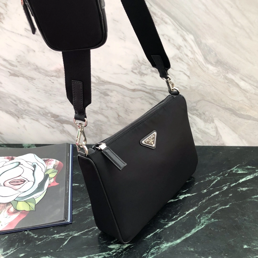 Custombag-- 2VH113-064-F0002 high quality version item：C-B806D2399