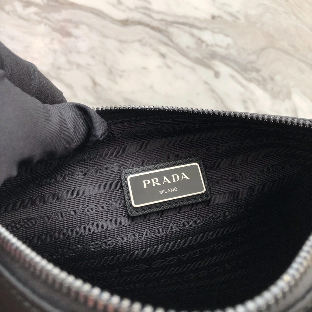 Custombag-- 2VH113-064-F0002 high quality version item：C-B806D2399