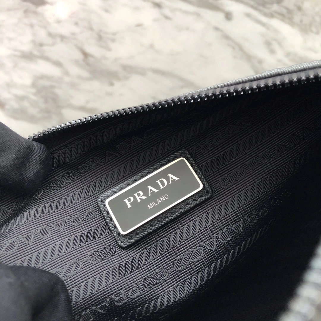 Custombag-- 2VH113-064-F0H16-V-OOO high quality version item：C-B806D23100