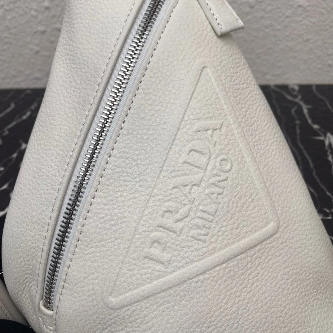 Custombag-- 2VZ098_2BBE_F0K74_V_OLO high quality version item：C-B063E1711Y