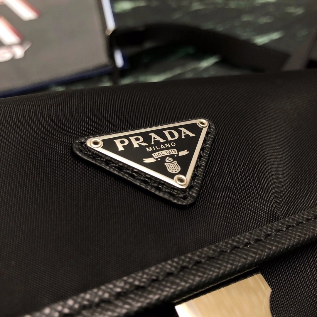 Custombag-- 2ZH108-2BBD-F0002 high quality version item：C-B806D2102