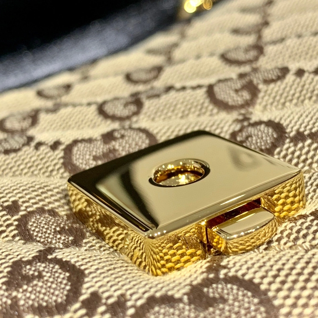 Custombag-- 443497-HVKEG-9772 high quality version item：C-B803E1506