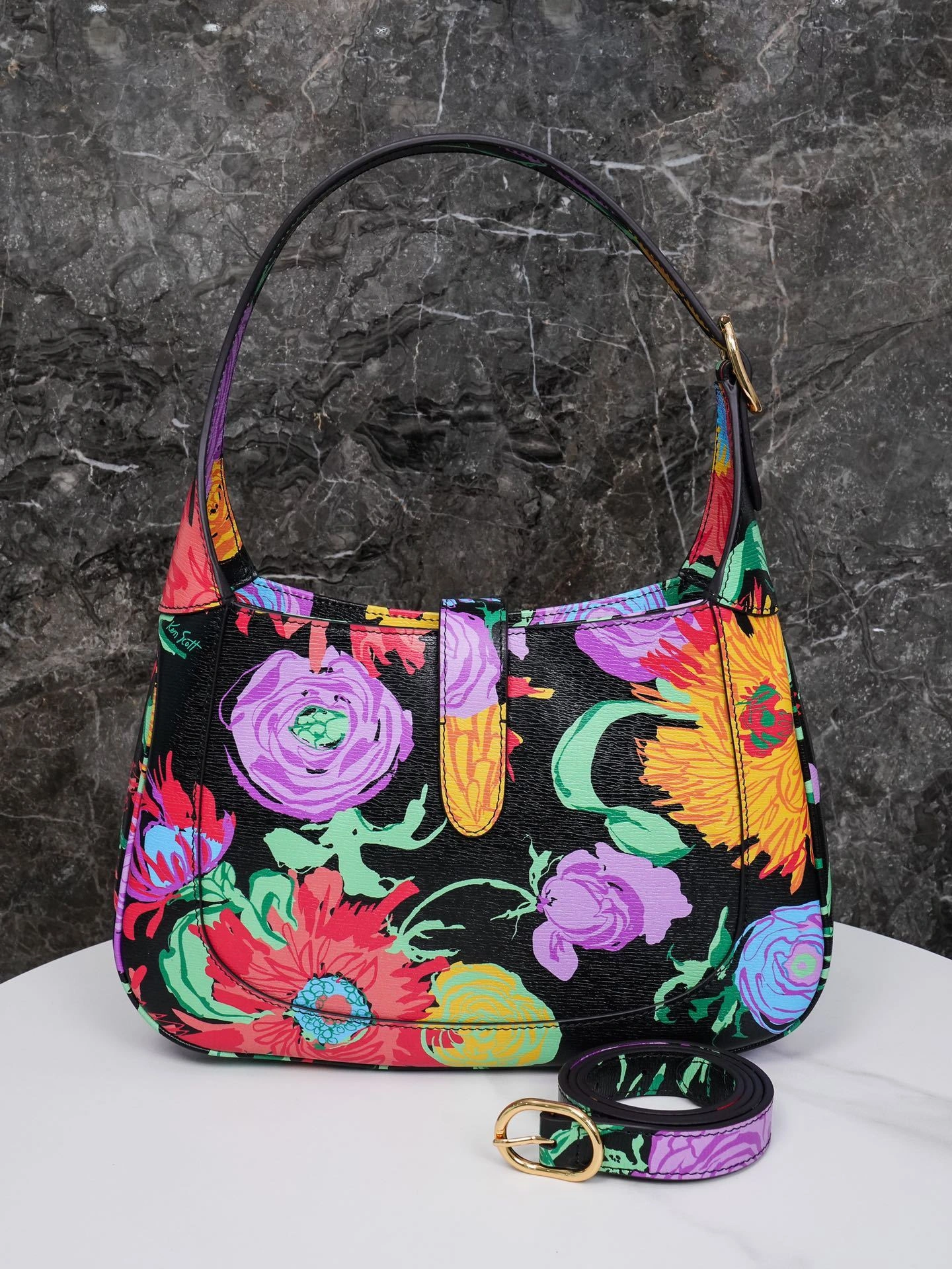 Custombag-- 636709-UA70G-1058 item：C-B461G2701R