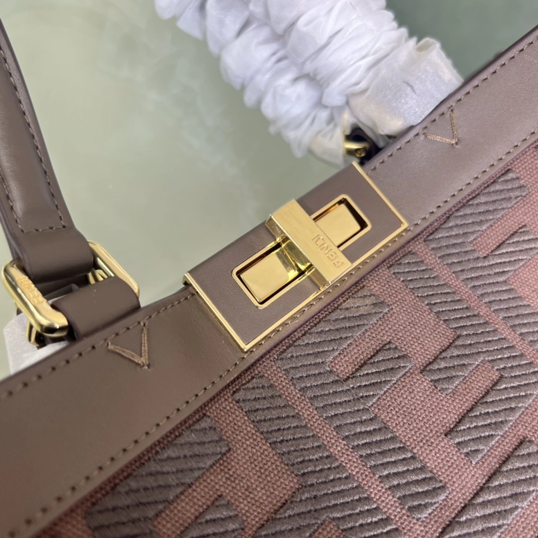 Custombag-- 8BH374-A9P6-F1JCN high quality version item：C-B063E2310R