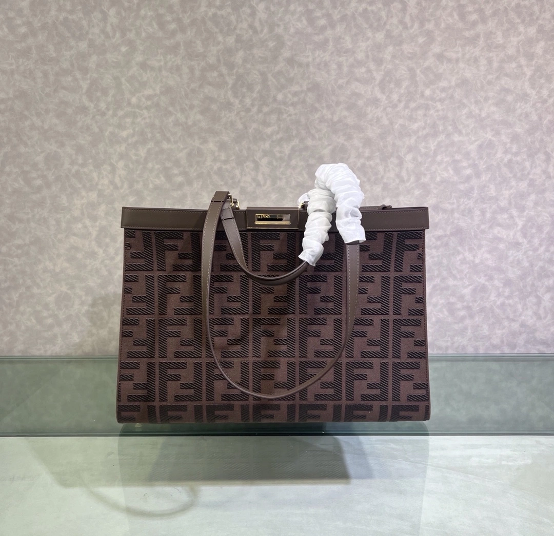 Custombag-- 8BH374-A9P6-F1JCN high quality version item：C-B063E2310R