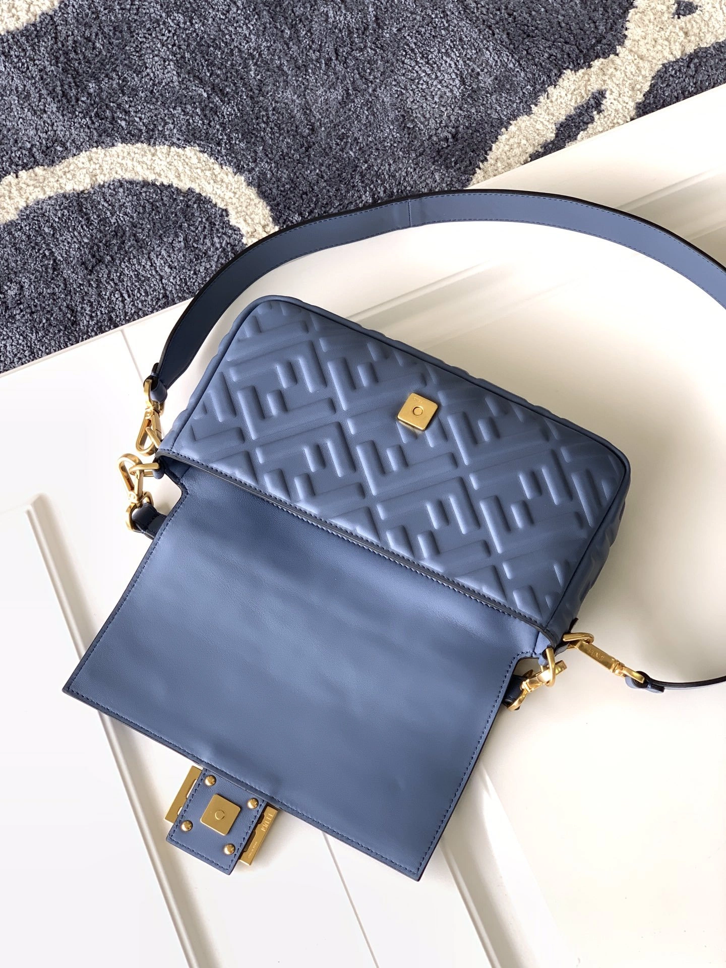 Custombag-- 8BR600-A72V-F1K37 high quality version item：C-B063E2008R