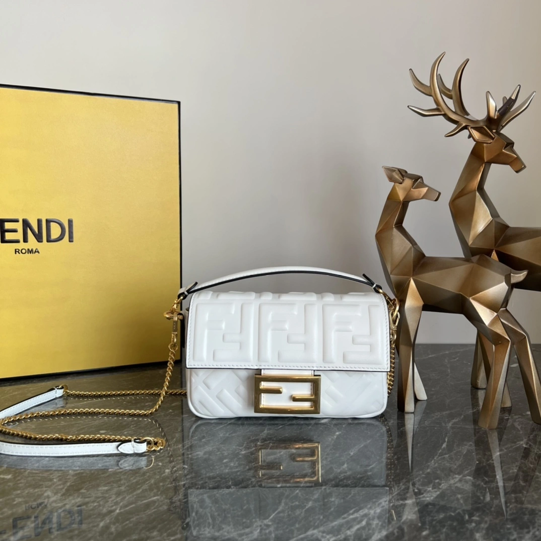 Custombag-- 8BS017A72VF15AO high quality version item：C-B063E2009R