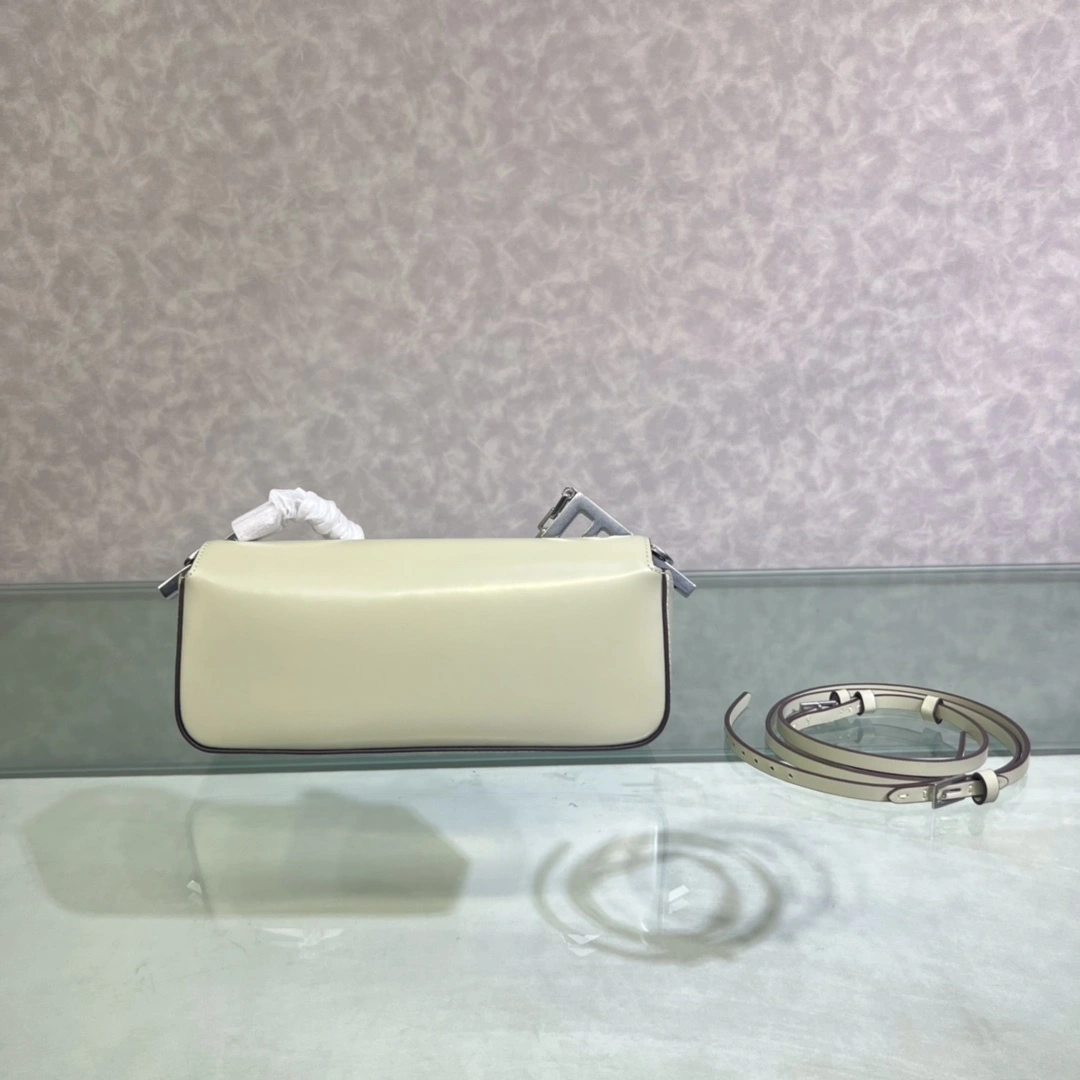 Custombag-- 8BS072-ANX2-F1L1M high quality version item：C-B063E2318R