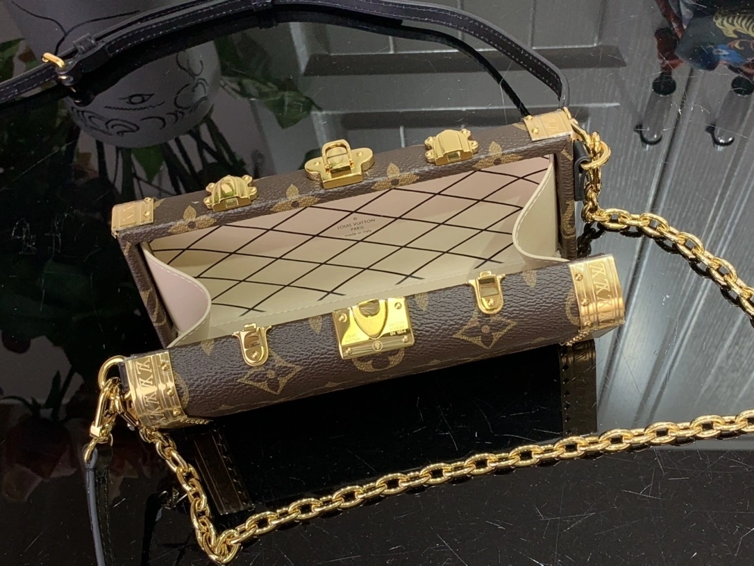 Custombag-- 8V M46758 counters quality Vanity Case item:E-B063B1844