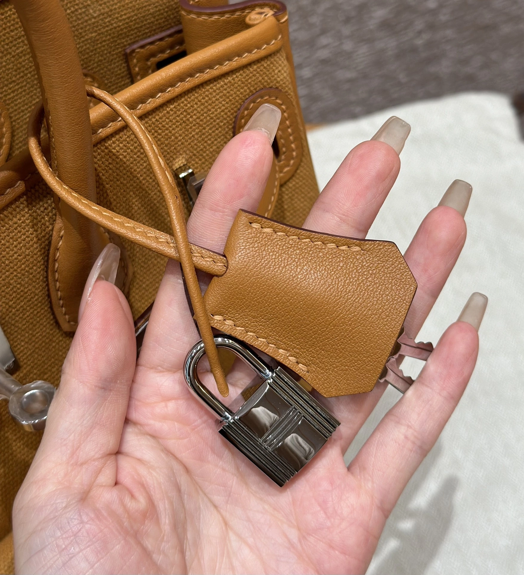 Custombag-- H5r75s H082739CKAA counters quality cowhide item:E-B000I1244