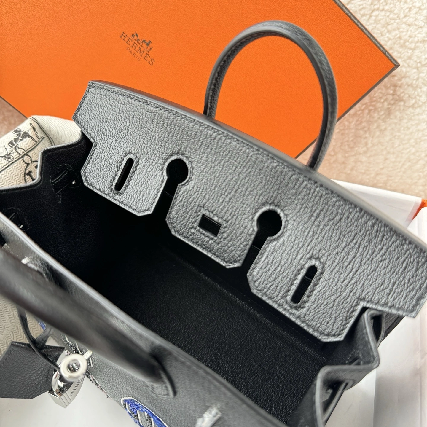 Custombag-- H5r75s H085334CKAB high quality version goatskin item:F-B177A2312