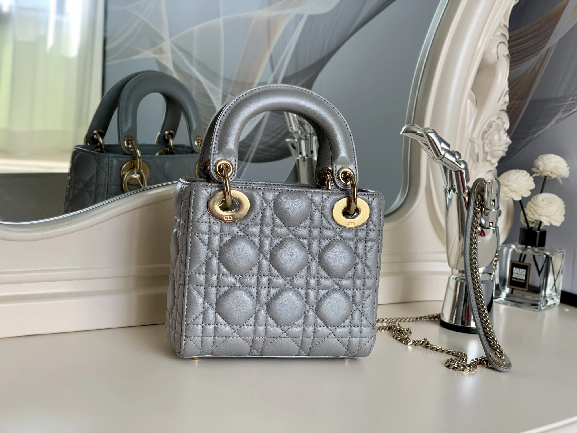 Custombag-- Lady high quality version Pearl grey item：C-B803D0740