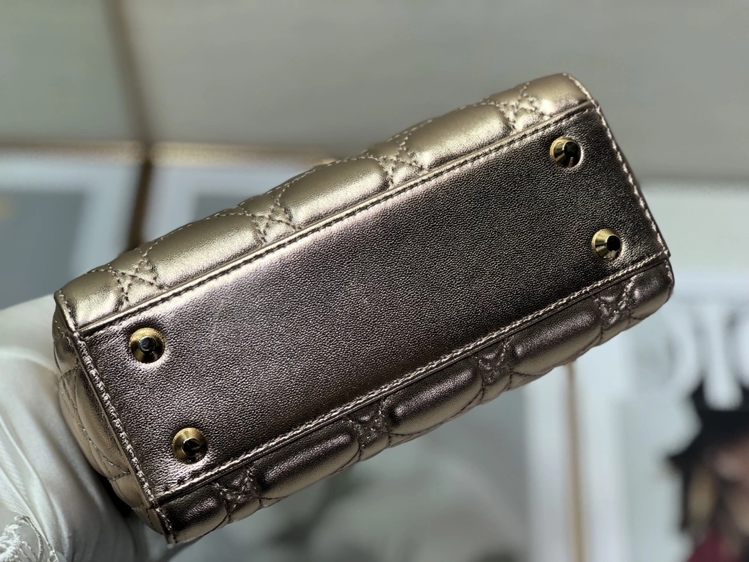 Custombag-- M0505OWEC-M19J high quality version item：C-B063E1716Y