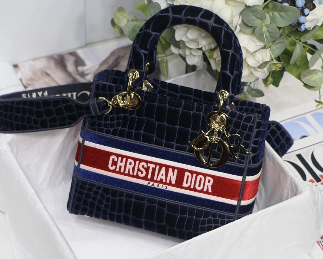 Custombag-- M0565OTGU-M928 high quality version item：C-B063E2330R