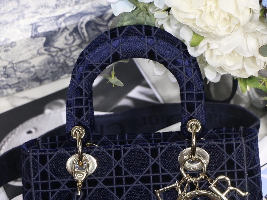 Custombag-- M0565OWVP-M928 high quality version item：C-B063E2332R