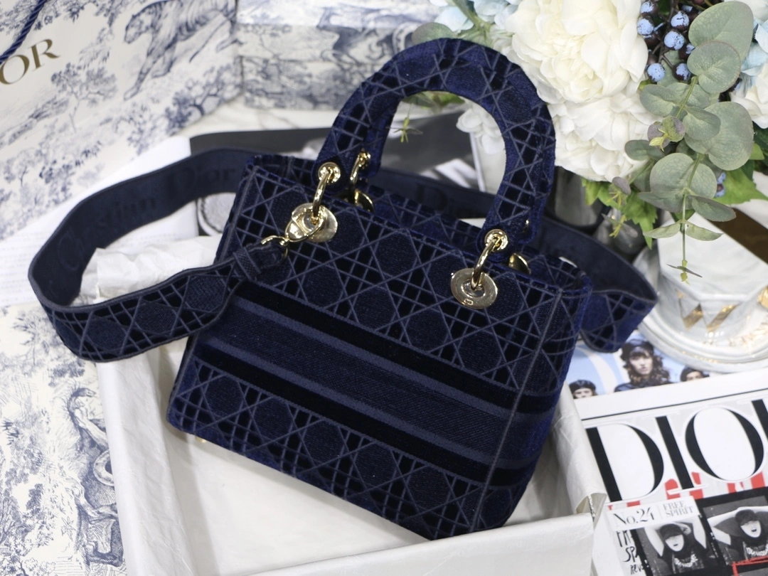 Custombag-- M0565OWVP-M928 high quality version item：C-B063E2332R