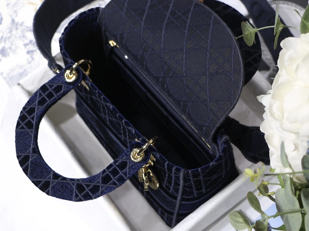 Custombag-- M0565OWVP-M928 high quality version item：C-B063E2332R