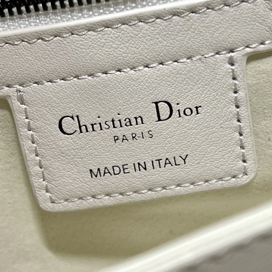 Custombag-- M0697OVJX- high quality version item：C-B063E1721Y