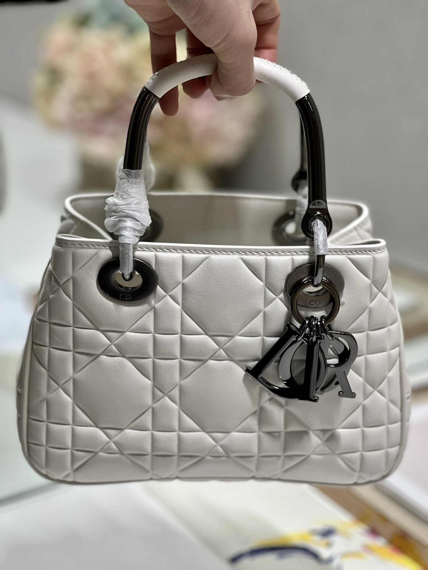 Custombag-- M0697OVJX- high quality version item：C-B063E1721Y