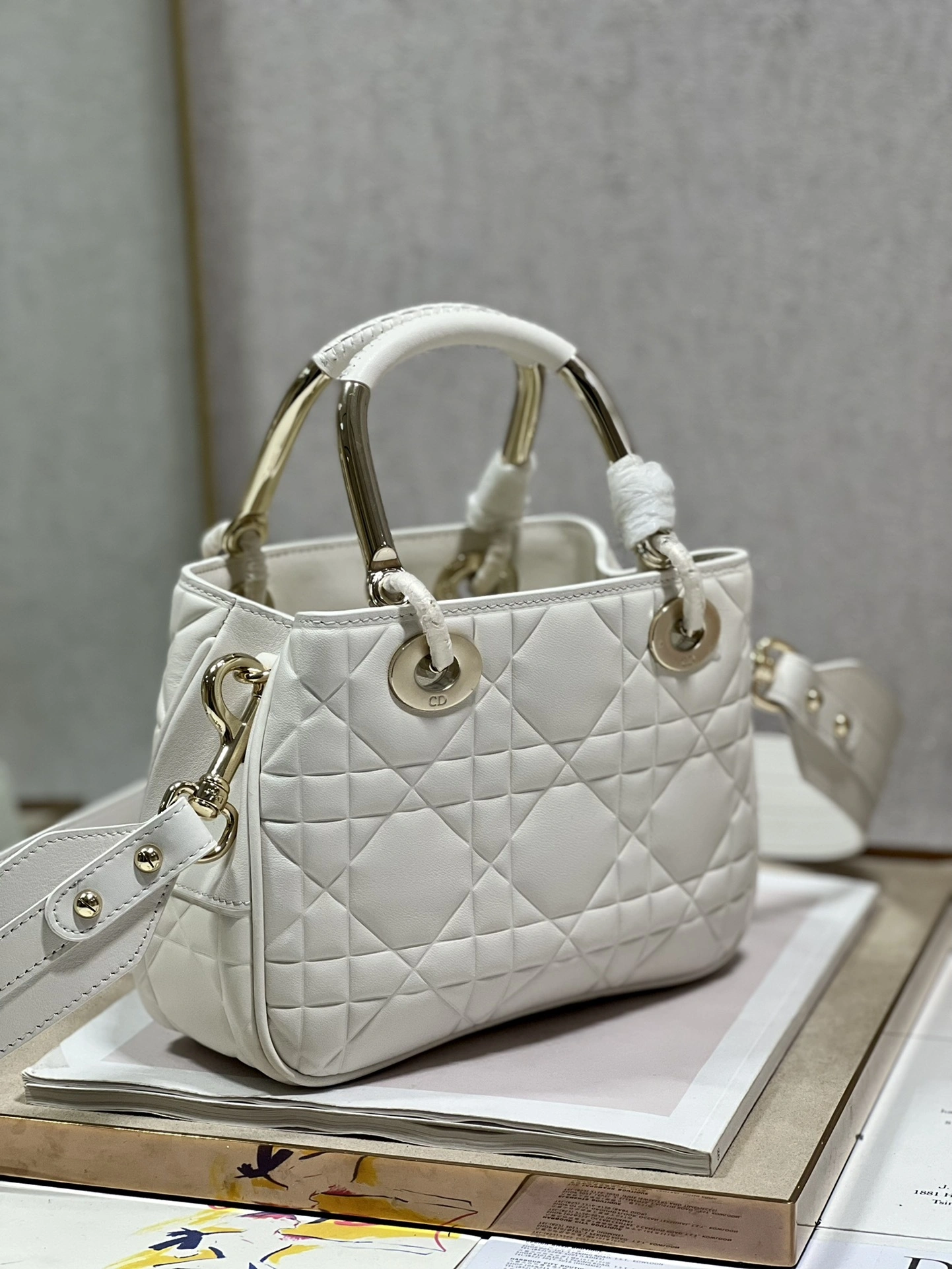 Custombag-- M0697OVJX-M030 high quality version item：C-B063E1720Y