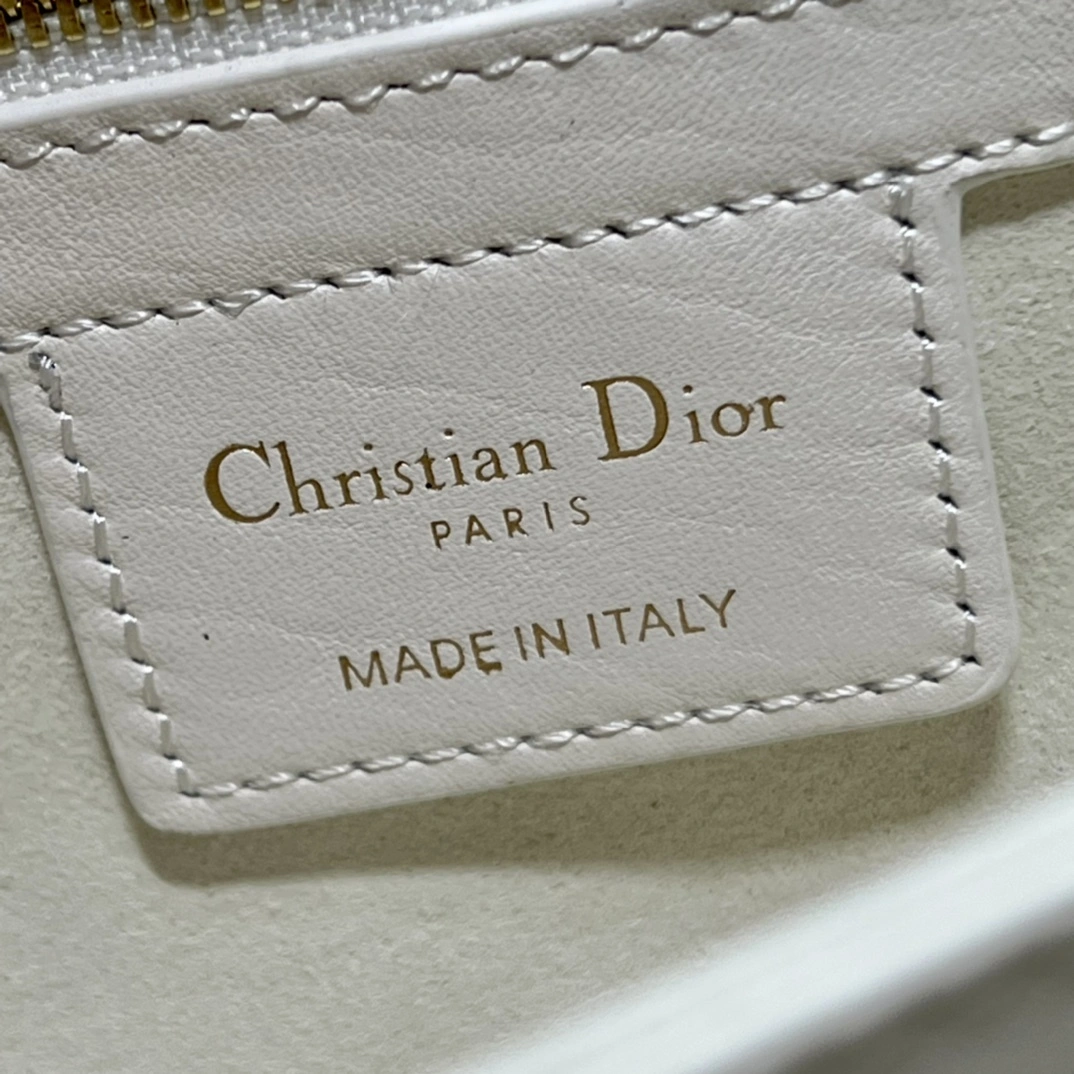 Custombag-- M0697OVJX-M030 high quality version item：C-B063E1720Y