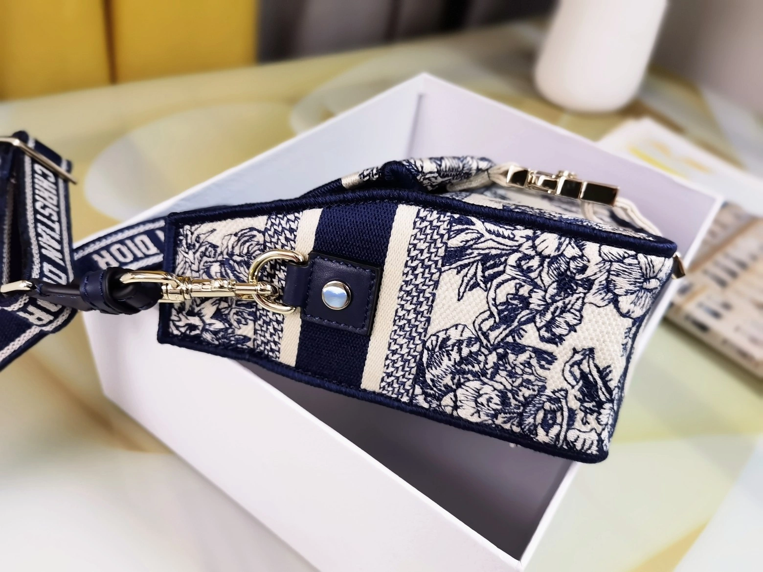 Custombag-- M1241ORVX-M933 high quality version item：C-B063E1704Y