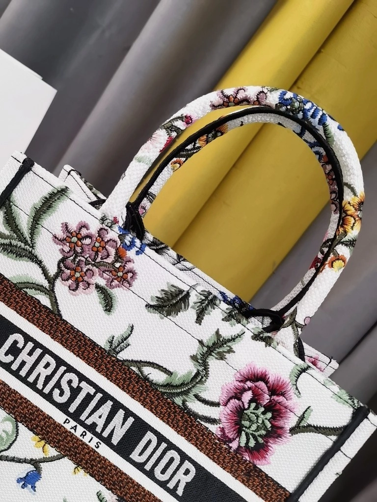 Custombag-- M1265ZEAU-M933 high quality version item：C-B063E1924R