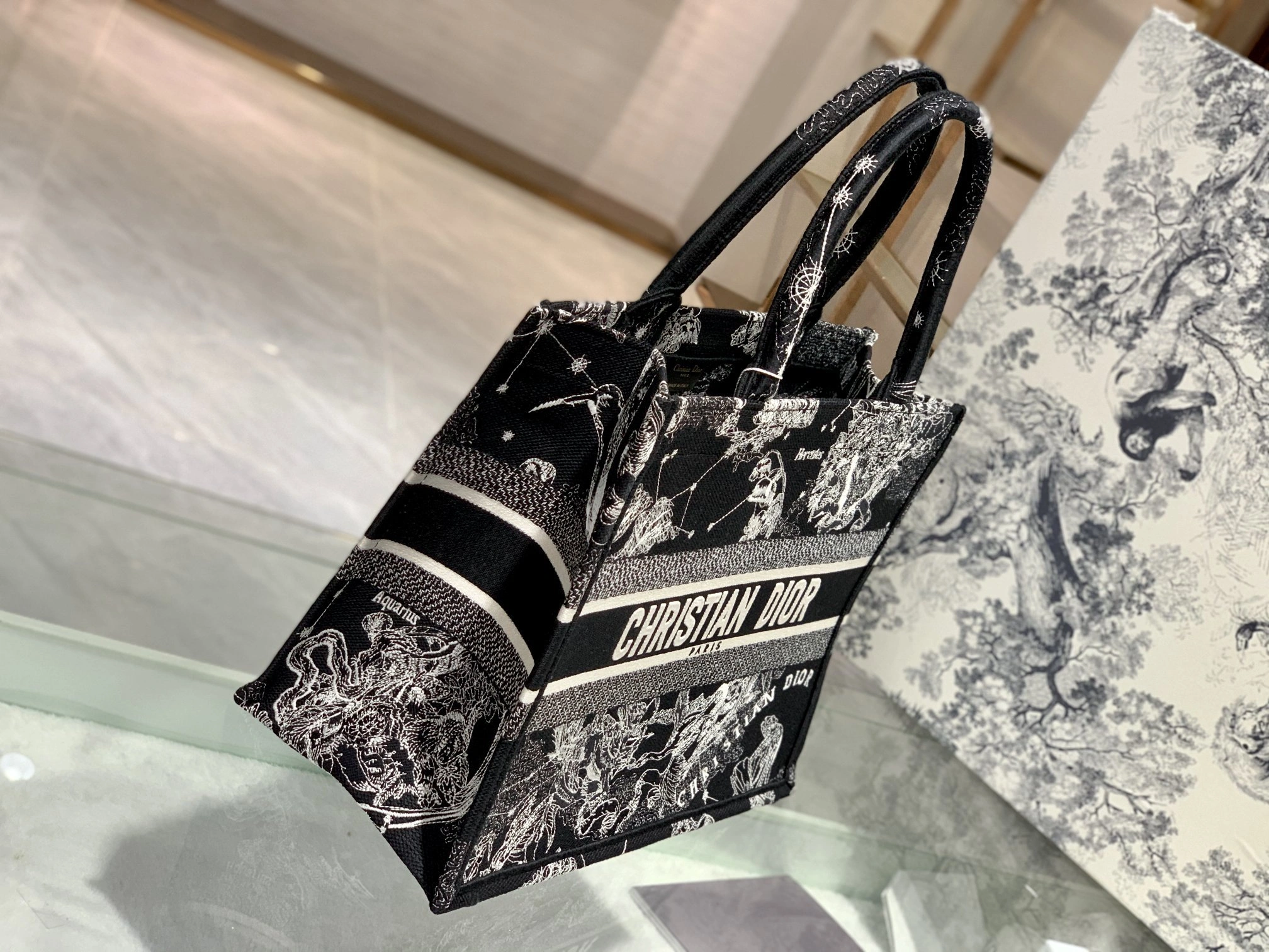 Custombag-- M1286ZRHZ-M911 high quality version item：C-B803D2311